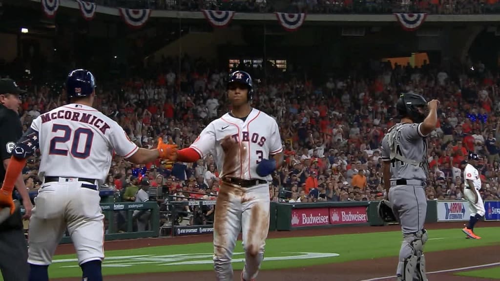 Seby Zavala produces incredible MLB first with three-homer game