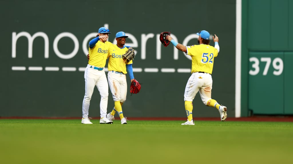Red Sox turn two for first win at Fenway in 2024