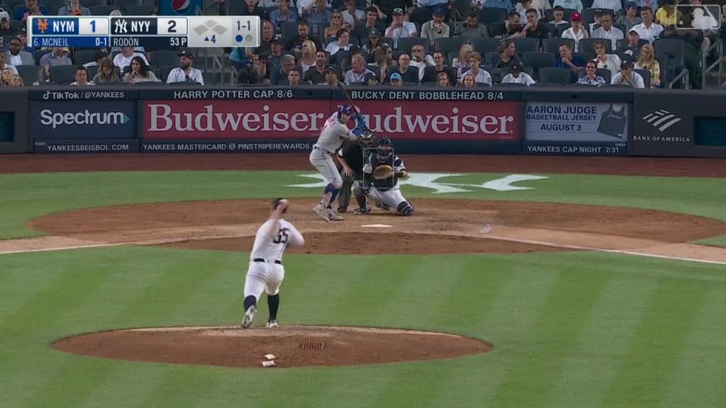 New York Mets star Jeff McNeil shows off his 'bat flip' bobblehead 