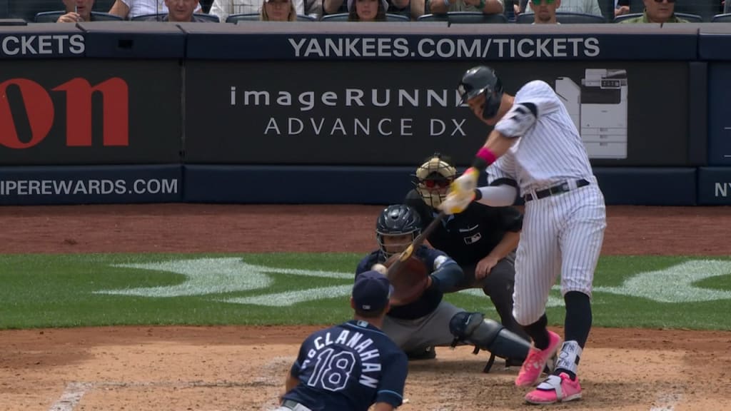 Aaron Judge DRILLS a homer to center field for the Yankees! 