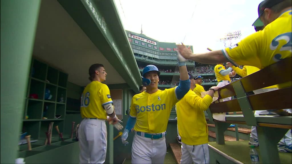 Why did the Boston Red Sox Wear Yellow and Blue Jerseys?