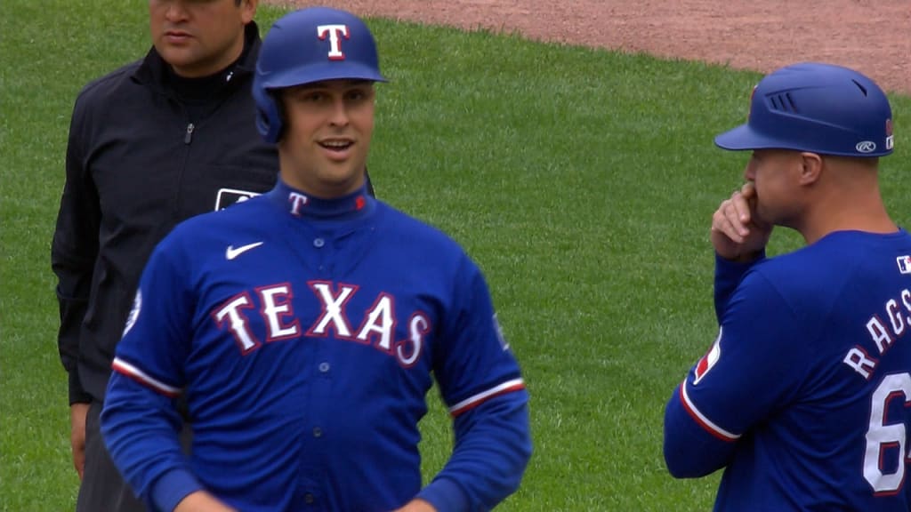 Nathaniel Lowe's RBI single