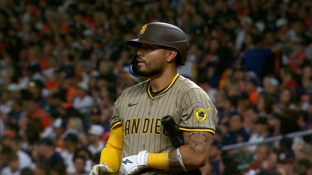 Tirso Ornelas makes his MLB debut