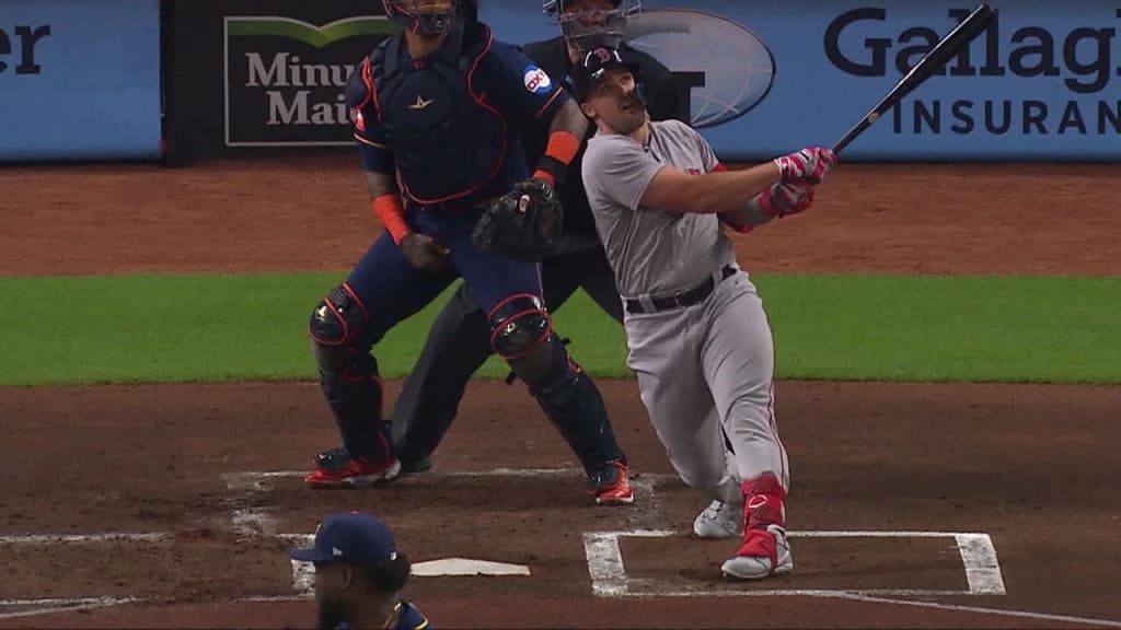 Adam Duvall 21st Home Run of the Season #RedSox #MLB Distance: 413ft Exit  Velocity: 102 MPH Launch Angle: 32° Pitch: 77mph Slider…