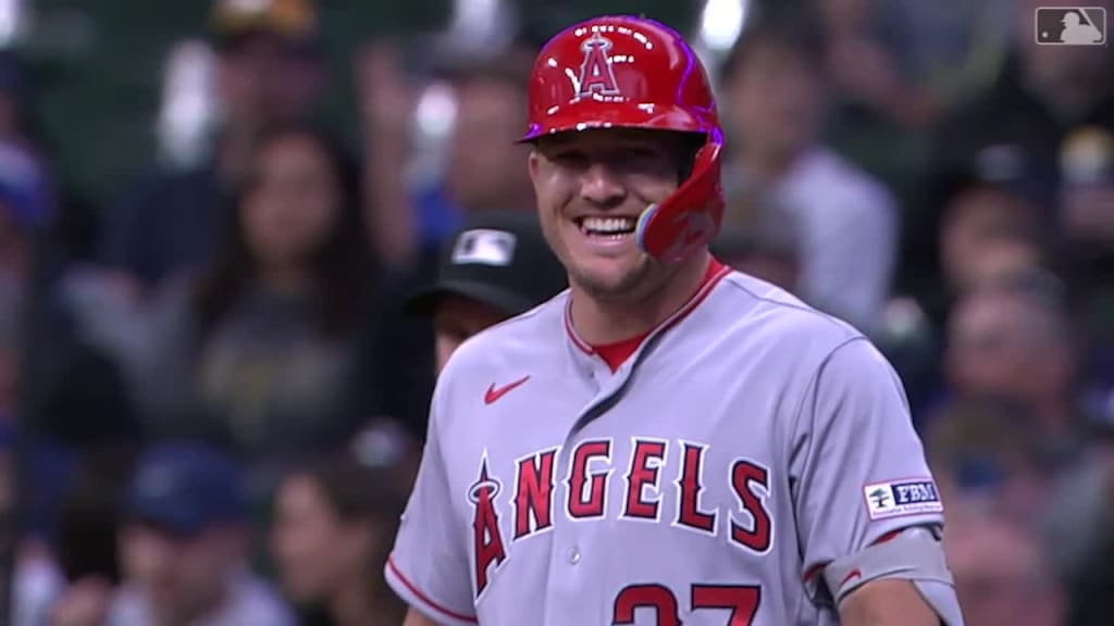 Mike Trout's bloop single, 04/28/2023