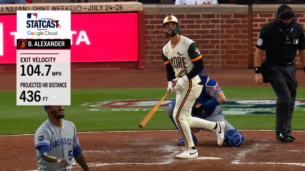 Blaze Alexander hammers 436-foot homer | 07/10/2026 | MLB Japan