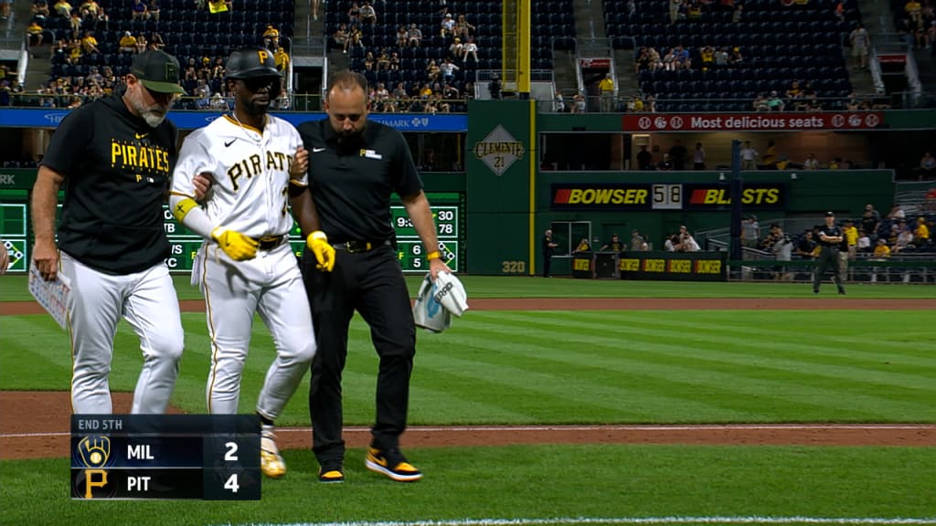 Andrew McCutchen leaves game, 09/04/2023