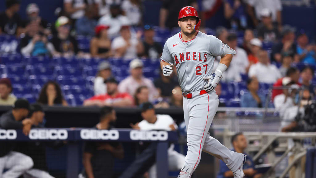 The Showdown: Hanna Keyser on baselines, Mike Trout