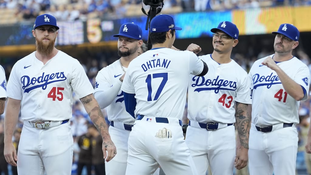 Mlb uniform lineup deals