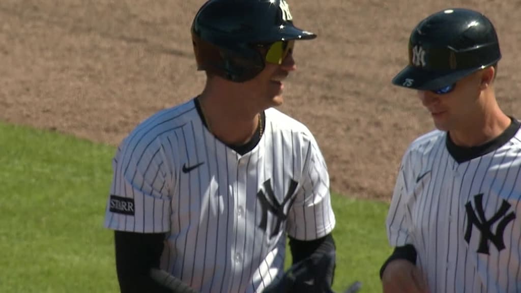 Cody Bellinger singles in first at-bat with Yankees