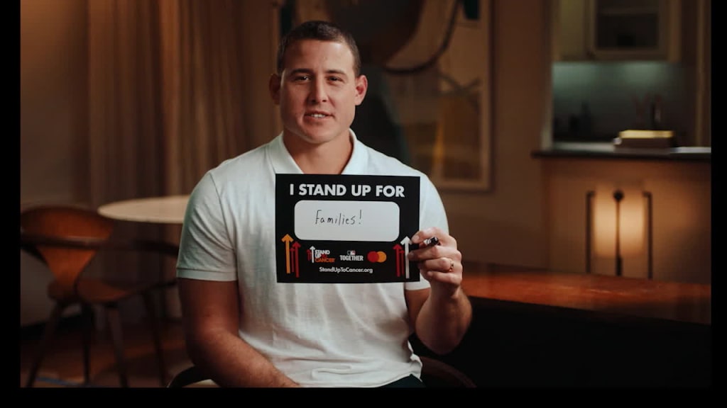 Anthony Rizzo Stands Up For Cancer
