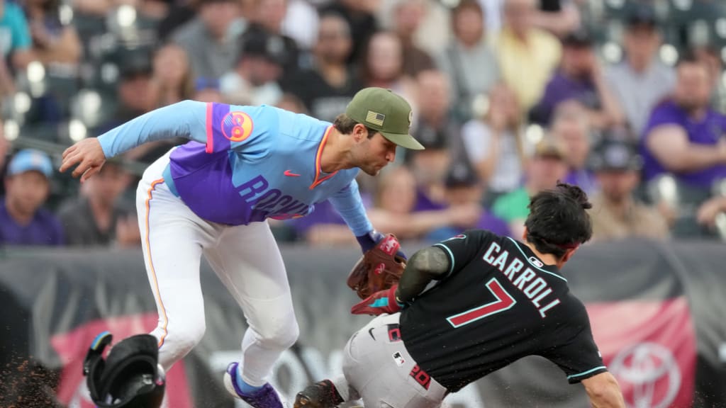 Corbin Carroll steals third after challenge | 05/15/2026