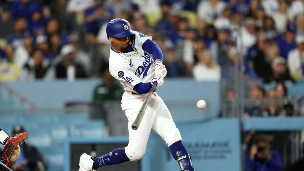 Mookie Betts' solo home run (7)