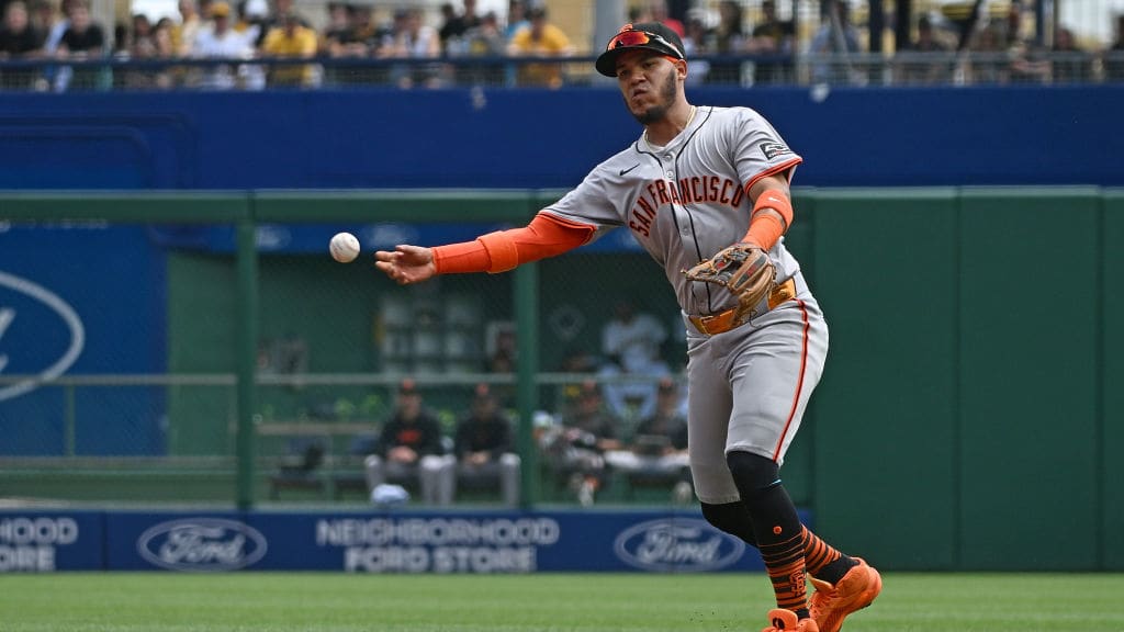 Rockies and Thairo Estrada agree to deal