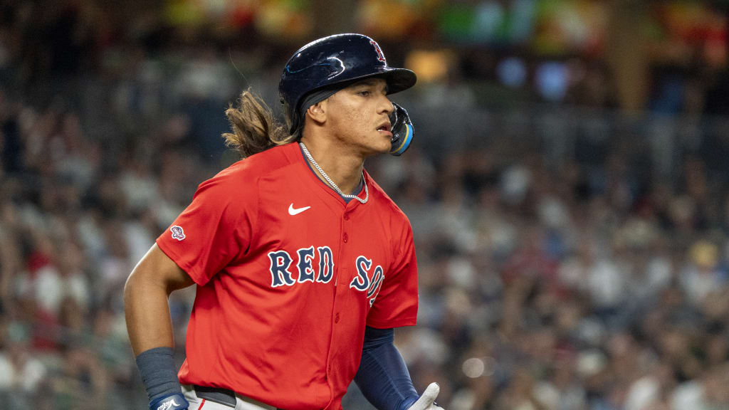 Jhostynxon Garcia makes MLB debut