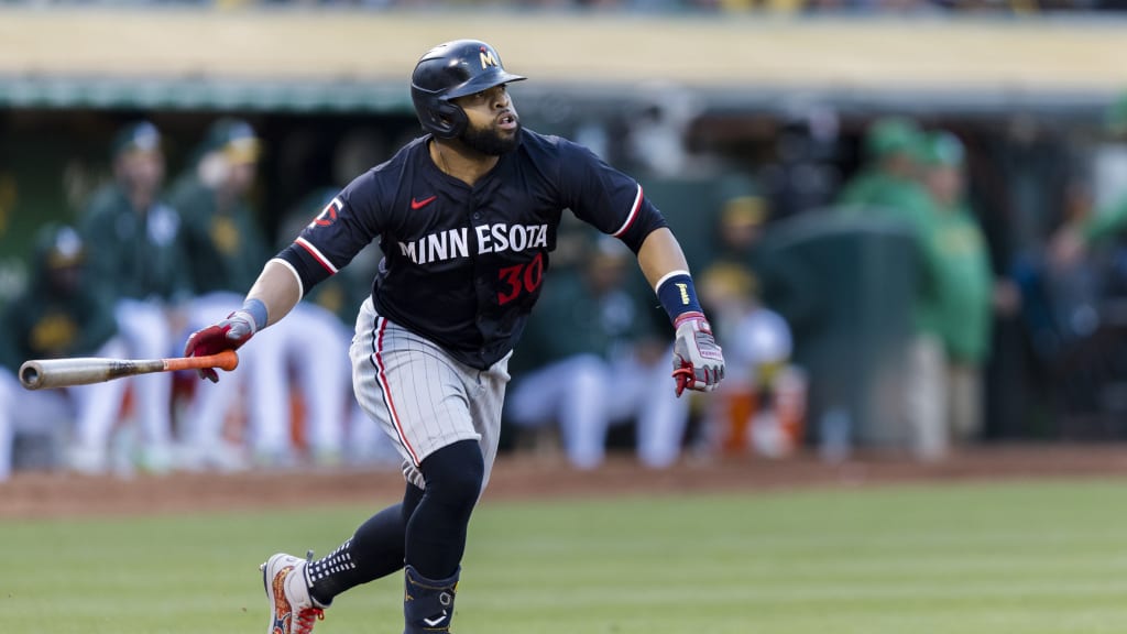 Carlos Santana doubles in his 2 000th game