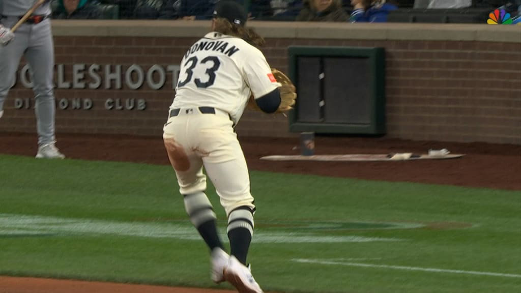 Brendan Donovan's smooth running toss