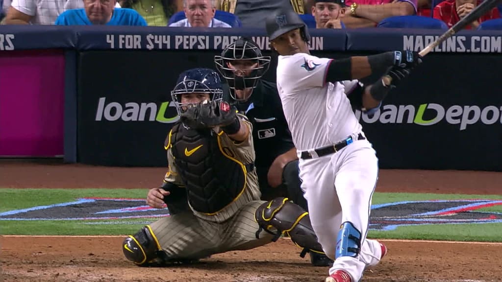 Jean Segura's game-tying single
