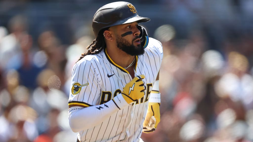Tatis Jr.'s single makes Padres history in April | 04/30/2025
