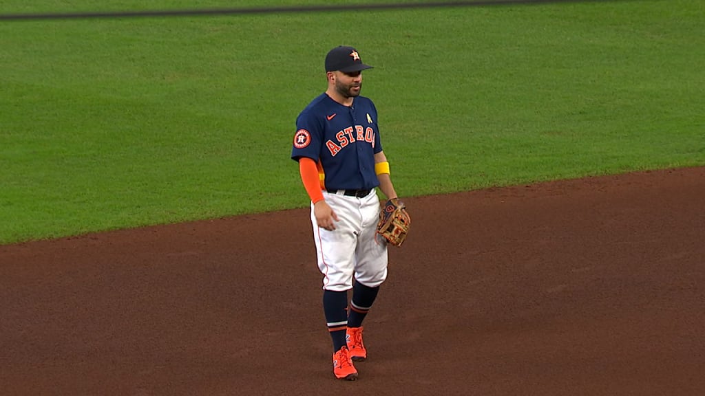 Jose Altuve is mic'd up, 09/03/2023