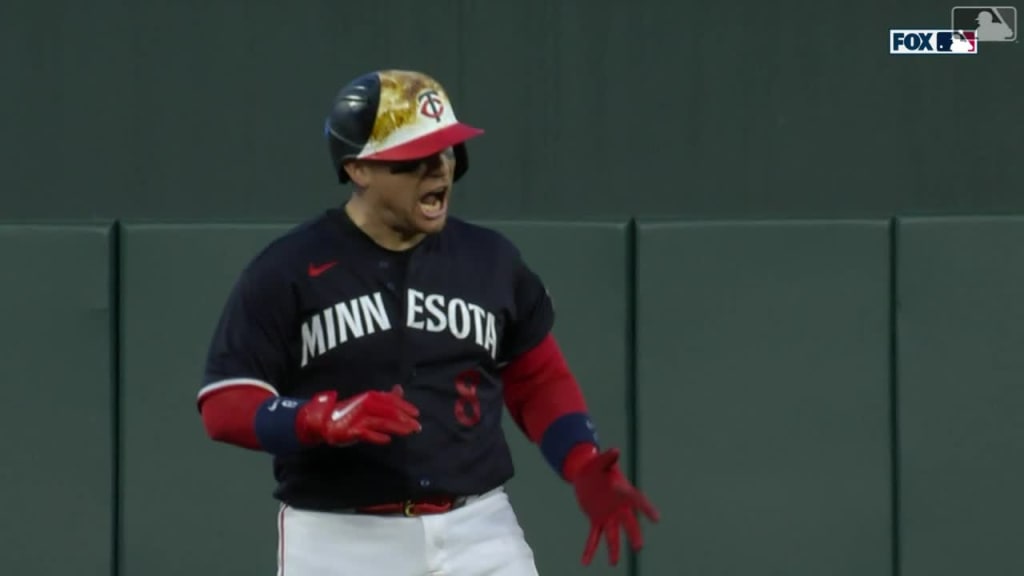 Reviewing the new Minnesota Twins uniform 