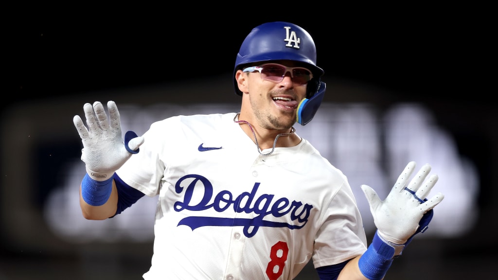 Enrique Hernández's three-run home run