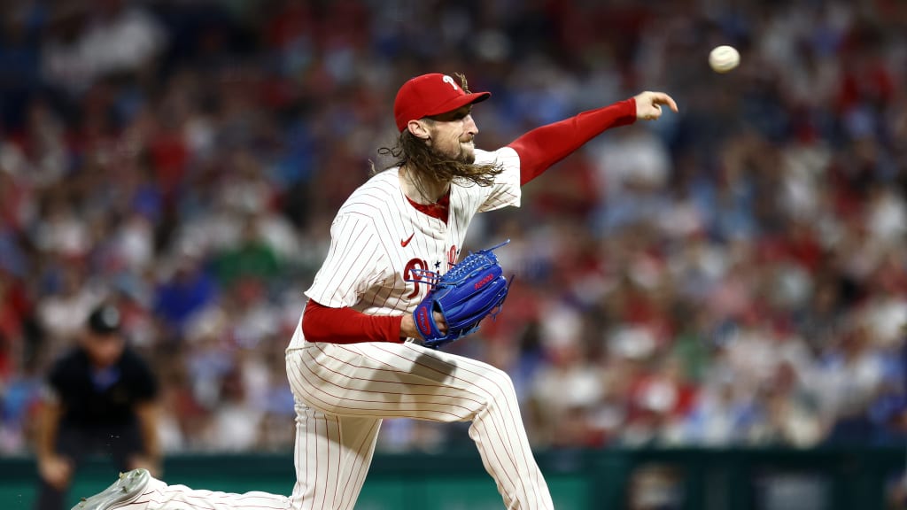 Matt Strahm induces fly ball, escapes jam | 06/04/2024 | Philadelphia  Phillies