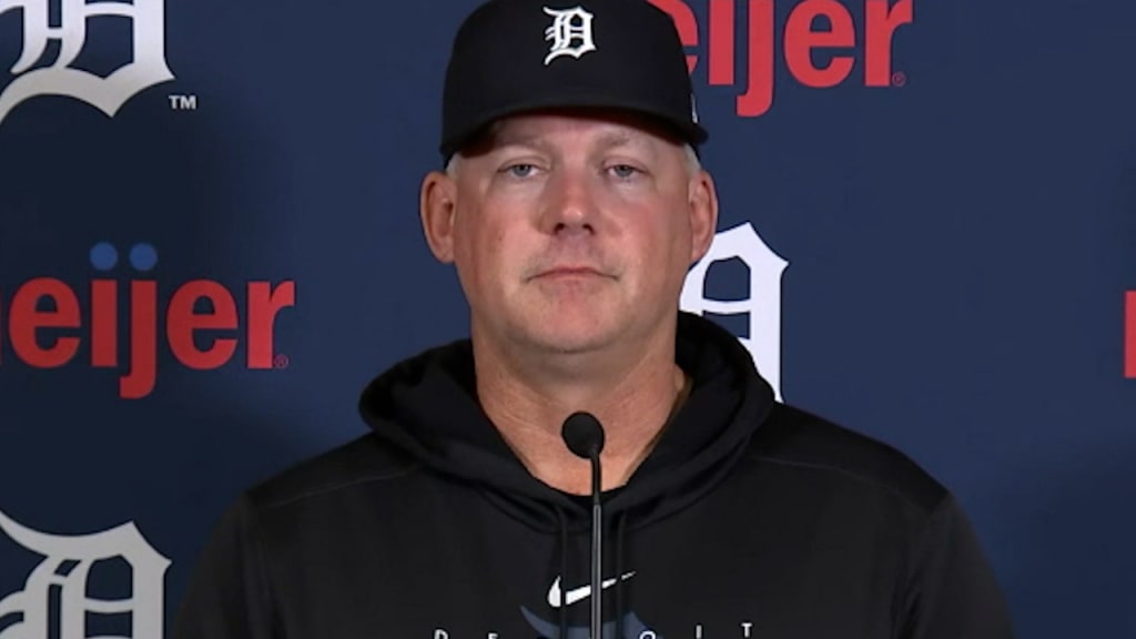 A.J. Hinch [2023 Update]: Family, Baseball & Wife - Players Bio