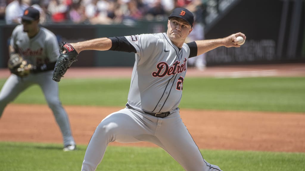Tarik Skubal strikes out Steven Kwan