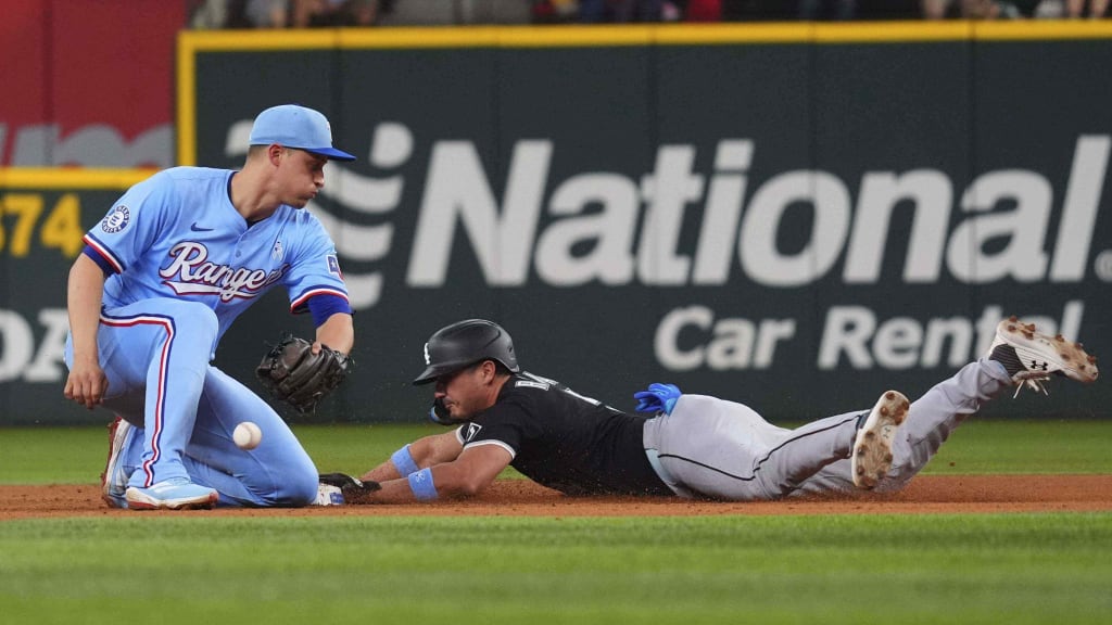 Will Venable ejected in Aaron Civale's White Sox debut