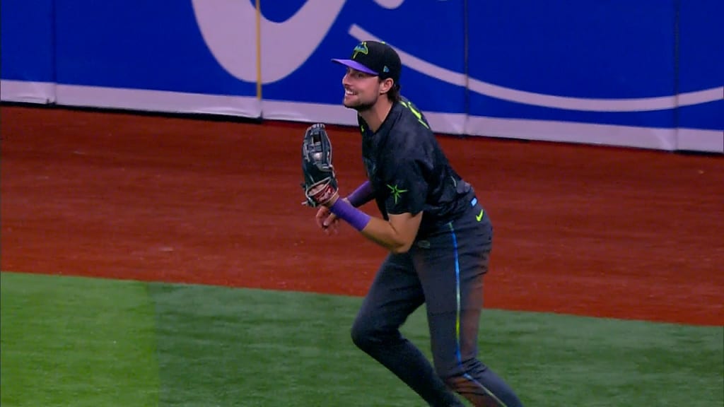Richard Lovelady secures the Rays loveladyセット