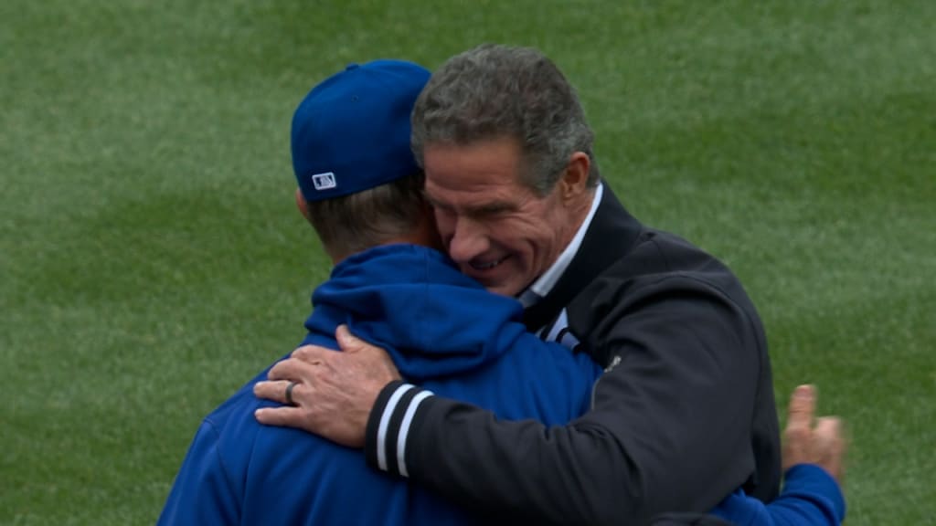 Paul O'Neill throws out first pitch to Don Mattingly