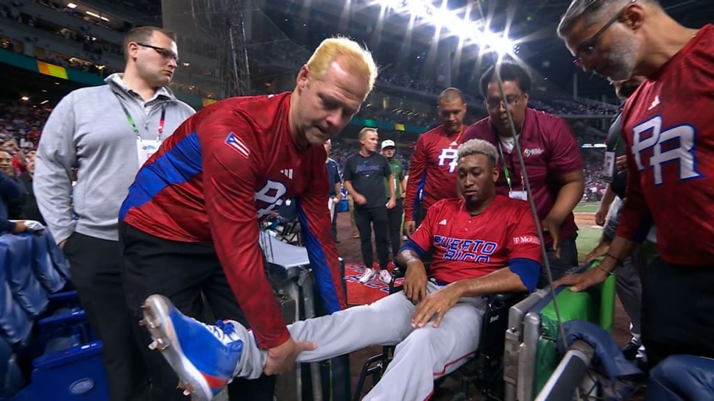 Mets Edwin Diaz injures his knee celebrating Puerto Rico's win