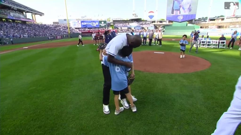 Watch Lorenzo Cain (and his kids) throw ceremonial first pitch to