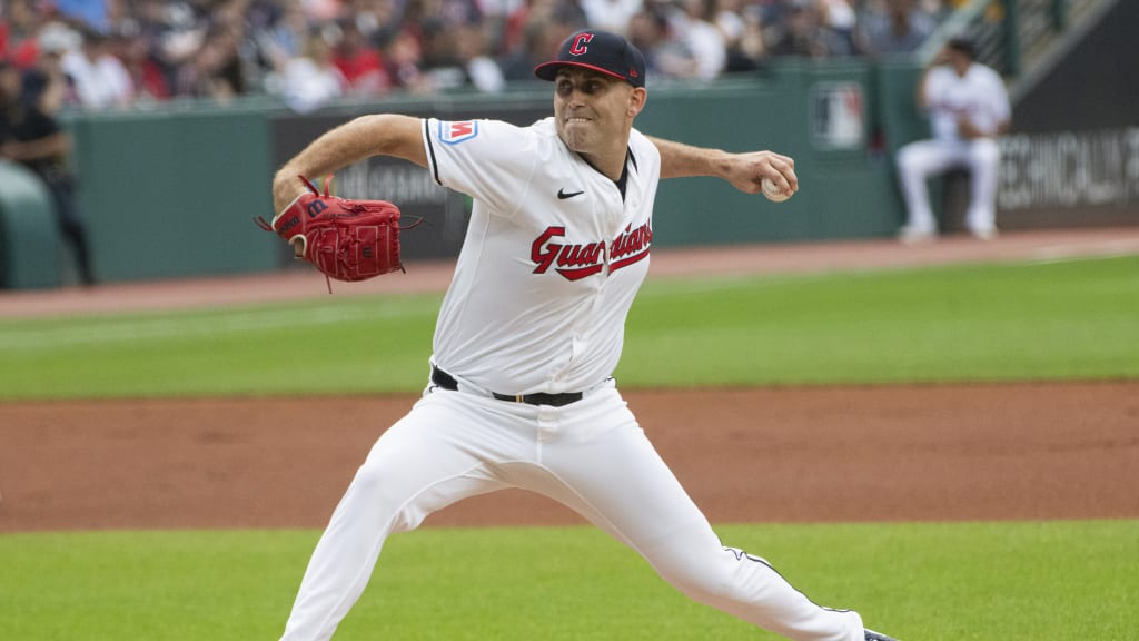 Matthew Boyd strikes out eight against Pirates