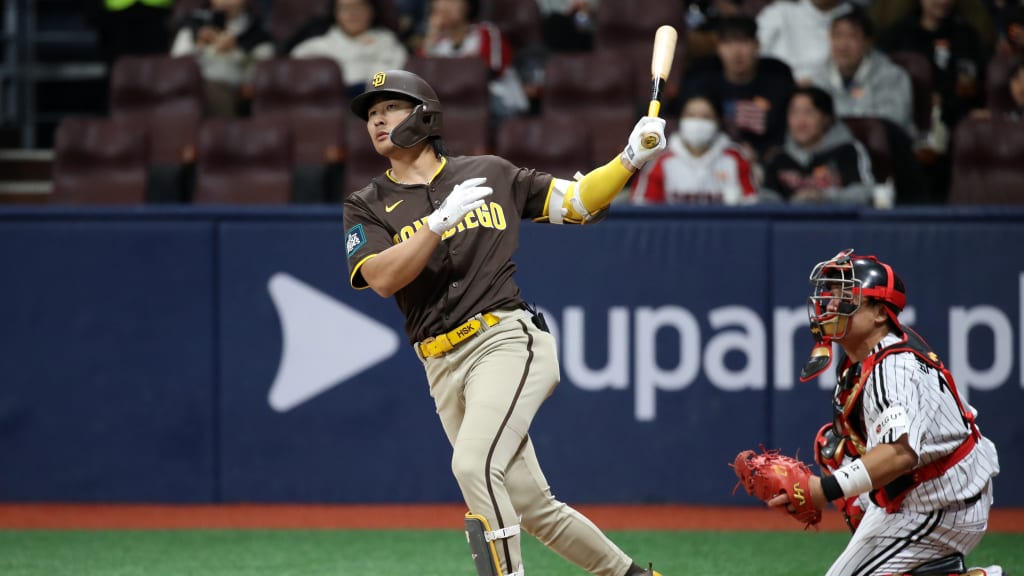 Ha-Seong Kim hits two home runs against LG Twins | 03/17