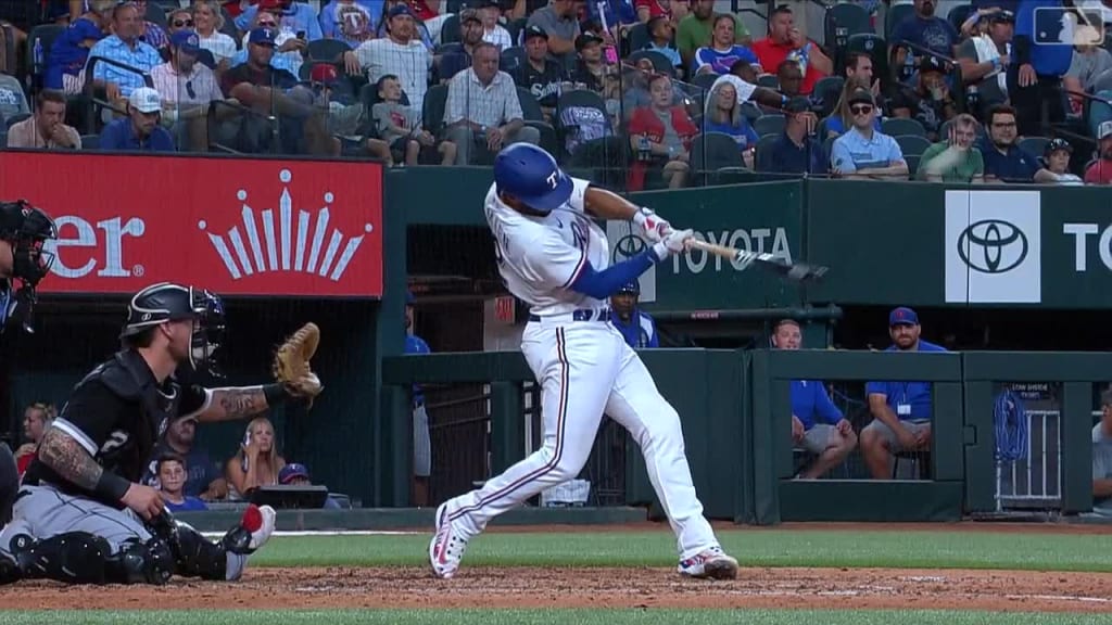 Texas Rangers: Marcus Semien swinging a hot bat