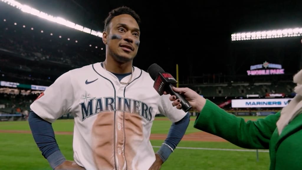 Jorge Polanco on his game-winning hit | 04/07/2025 | Seattle Mariners