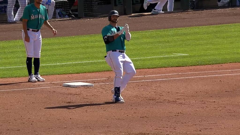 Mike Ford RBI single gets the Mariners on the board! 