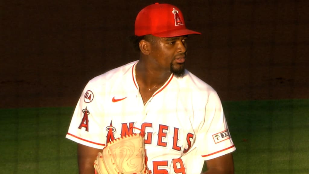 José Soriano strikes out Junior Caminero
