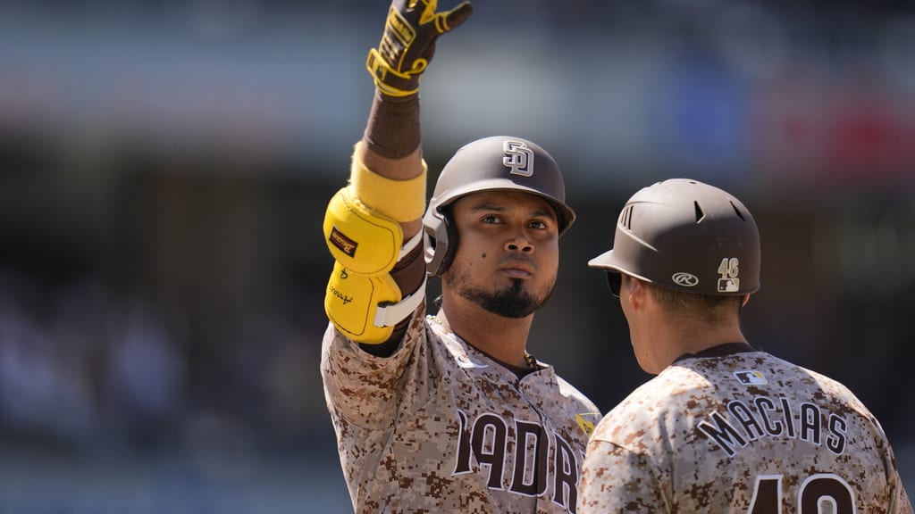 Luis Arraez's RBI single