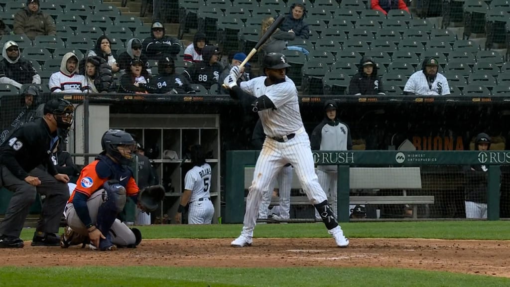 Luis Robert Jr.'s game-tying RBI single