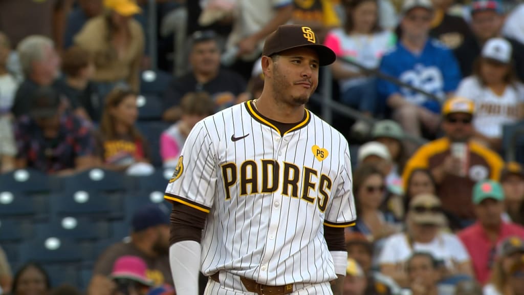 Francisco Alvarez reaches on Machado's error | 08/24/2024