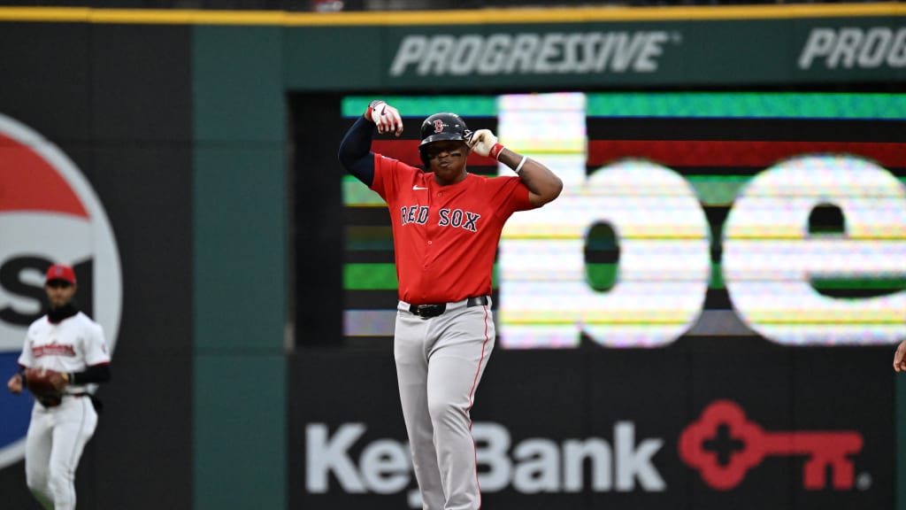 Rafael Devers' RBI double