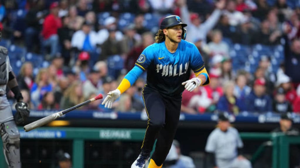 Alec Bohm's three-run home run (2)