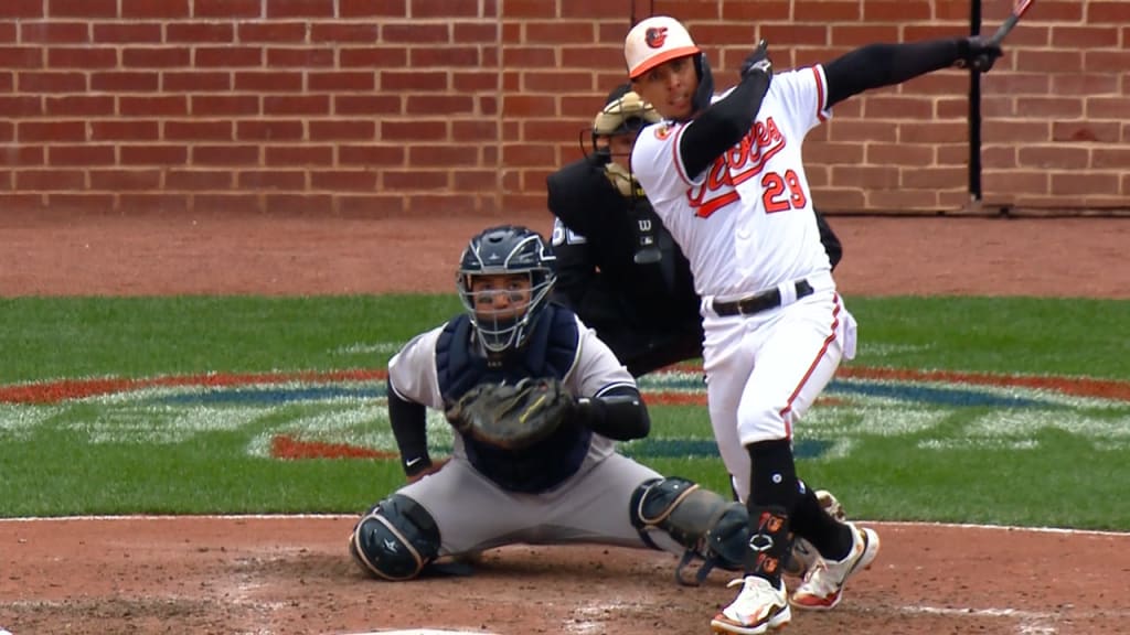 Orioles beat Yankees in thrilling 2023 home opener