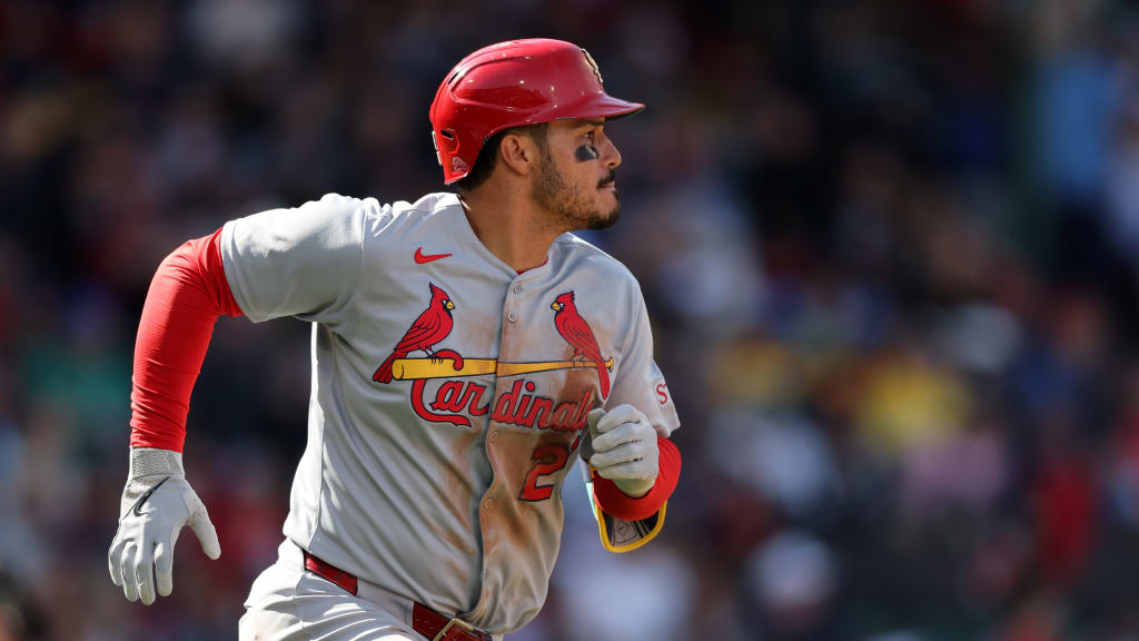 Nolan Arenado extends his hitting streak to 13 games
