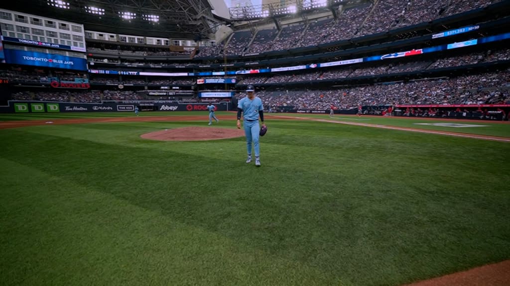 Bowden Francis takes a no-hitter into the 7th inning