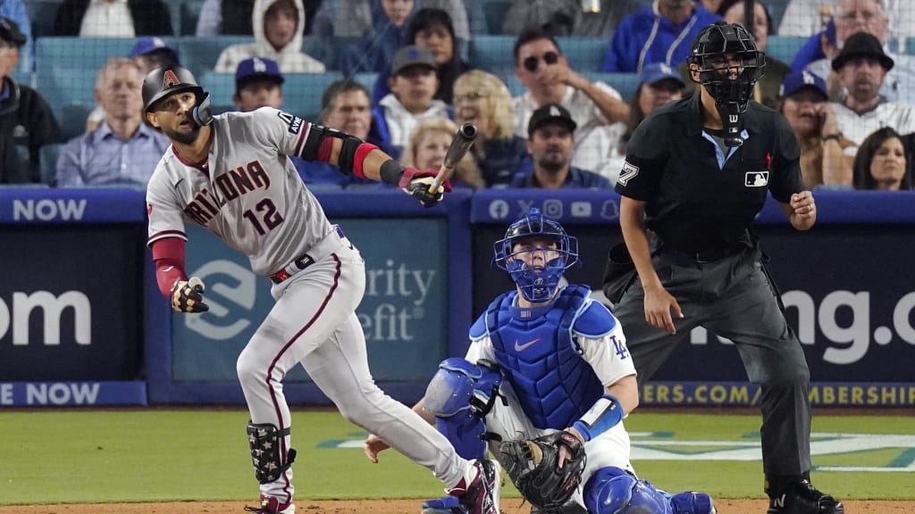 2023 NLDS 記念ボール Diamondbacks vs Dodgers D-backs push Dodgers to the brink in Game 2 win