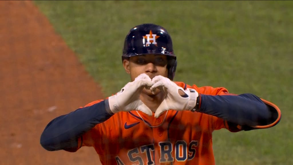 Jeremy Peña's solo homer, 11/03/2022